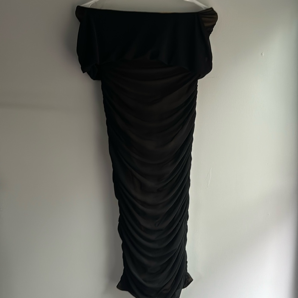 Ready and ruched mesh midi dress